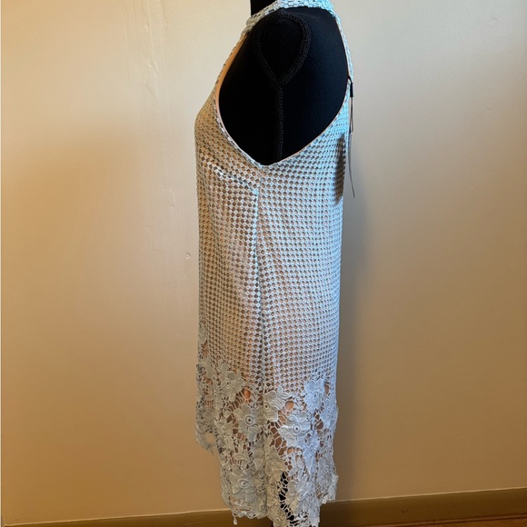 Sz 2 Missguided A line shift dress blue crocheted lace overlay with nude NWT - Picture 3 of 7